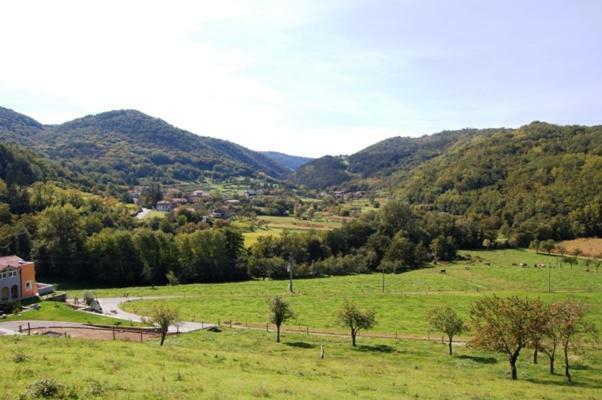 Hisa Posebne Sorte Kodreti Esterno foto